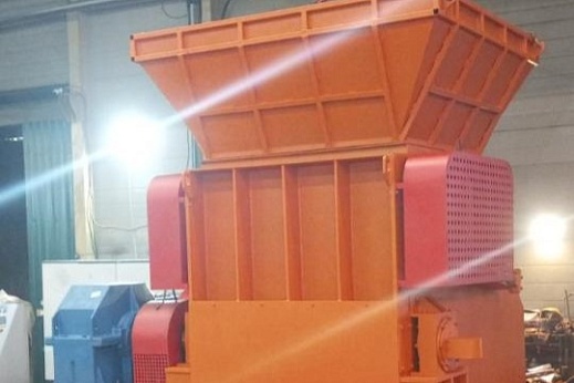 Промышленный шредер с удалённым управлением через Интернет доставлен в город Абакан республики Хакасия