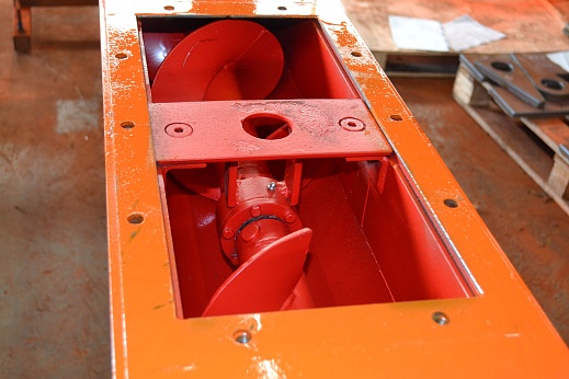 Лотковый (желобчатый) шнек