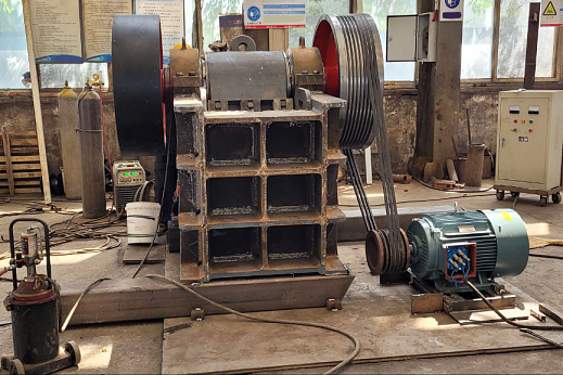 Встречайте новую щековую дробилку СДС-4-6