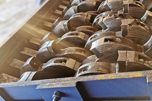 Промышленный шредер с удалённым управлением через Интернет доставлен в город Абакан республики Хакасия