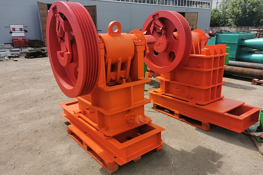 Щековая дробилка СДС-2,5-4