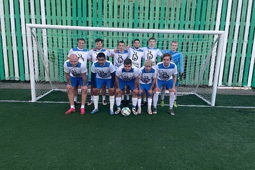 Болеем за наших!