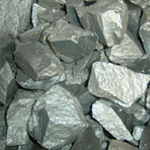 Crusher for metals and ferroalloys