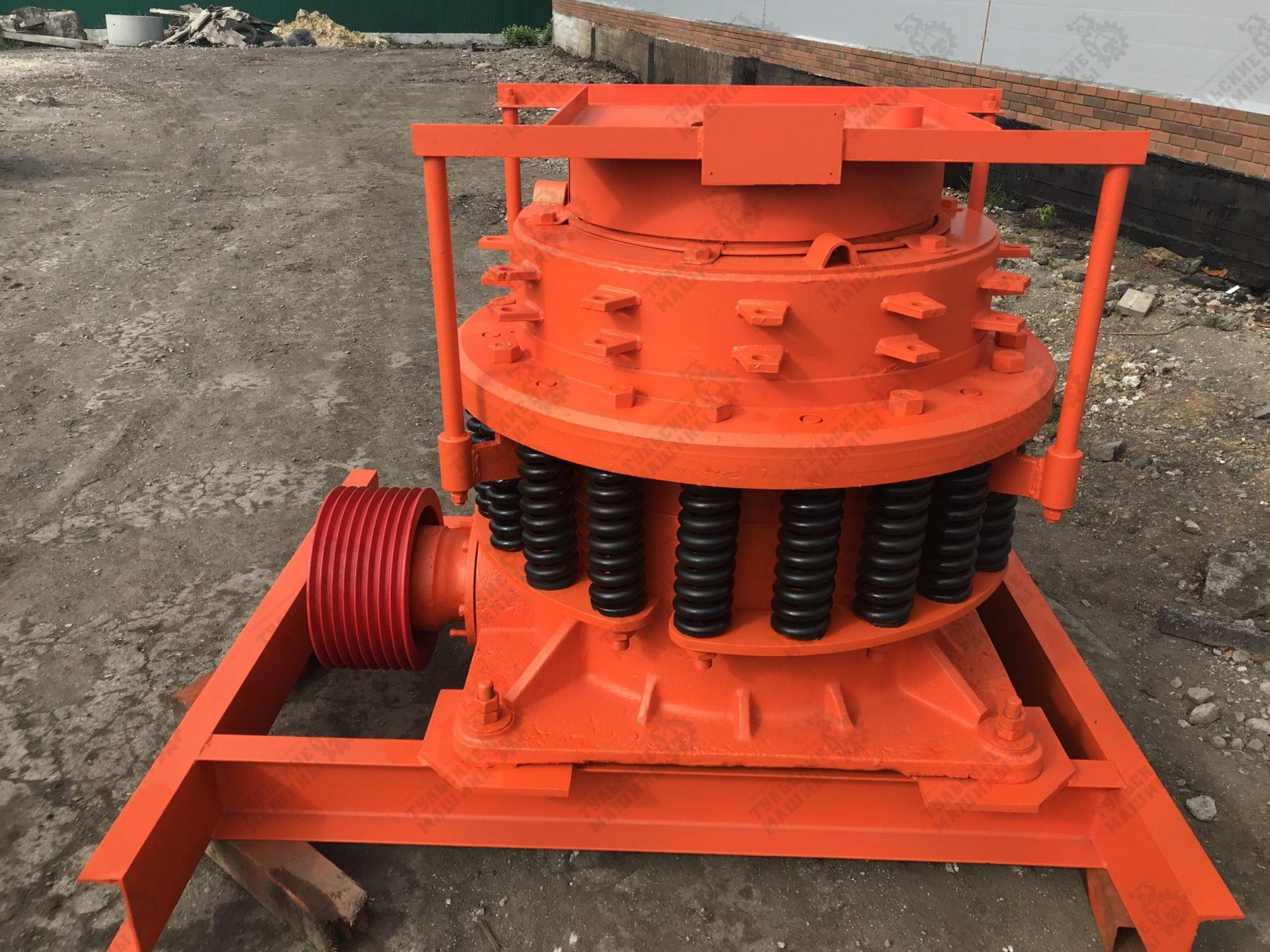 Пружинная конусная дробилка PY-600