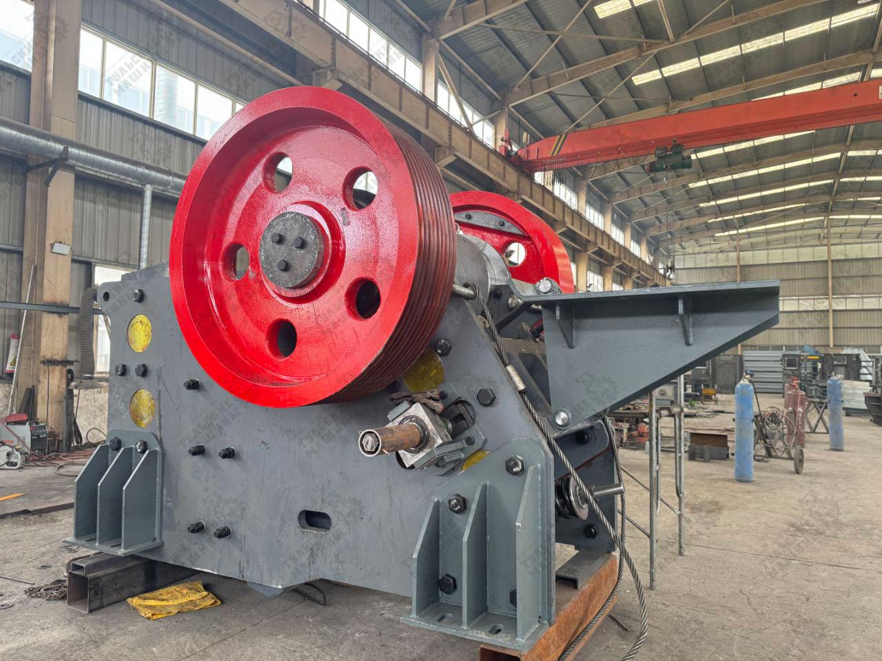 Щековая-дробилка-М-100-производство_01