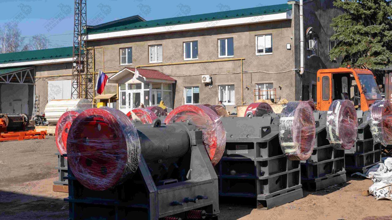 Щековая дробилка СДС- 2,5/9