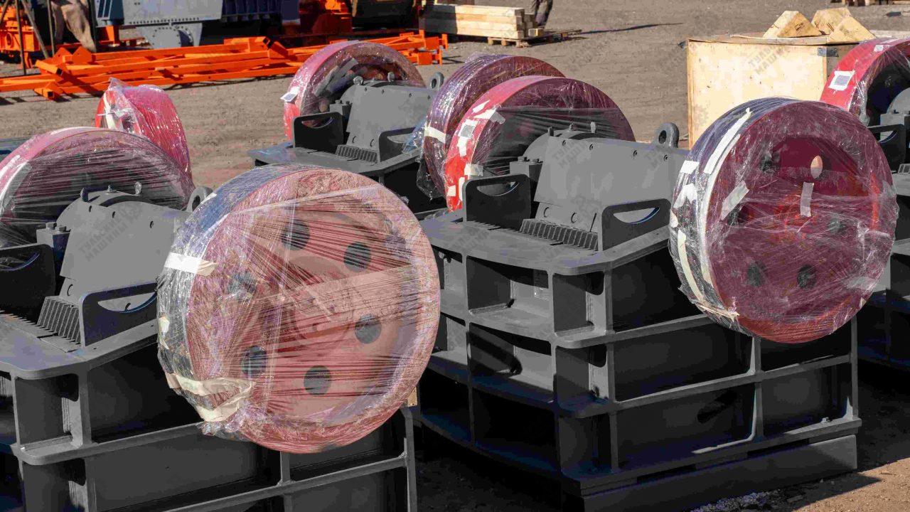 Щековая дробилка СДС- 2,5/9