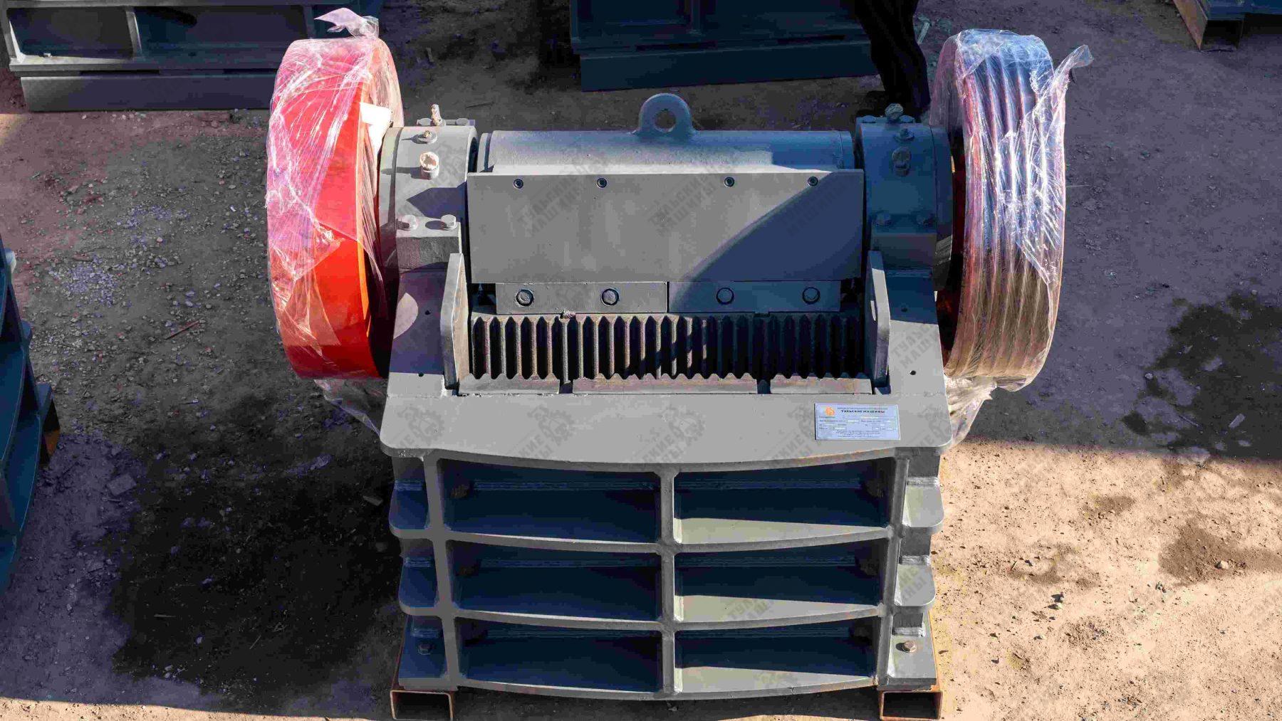 Щековая дробилка СДС- 2,5/9