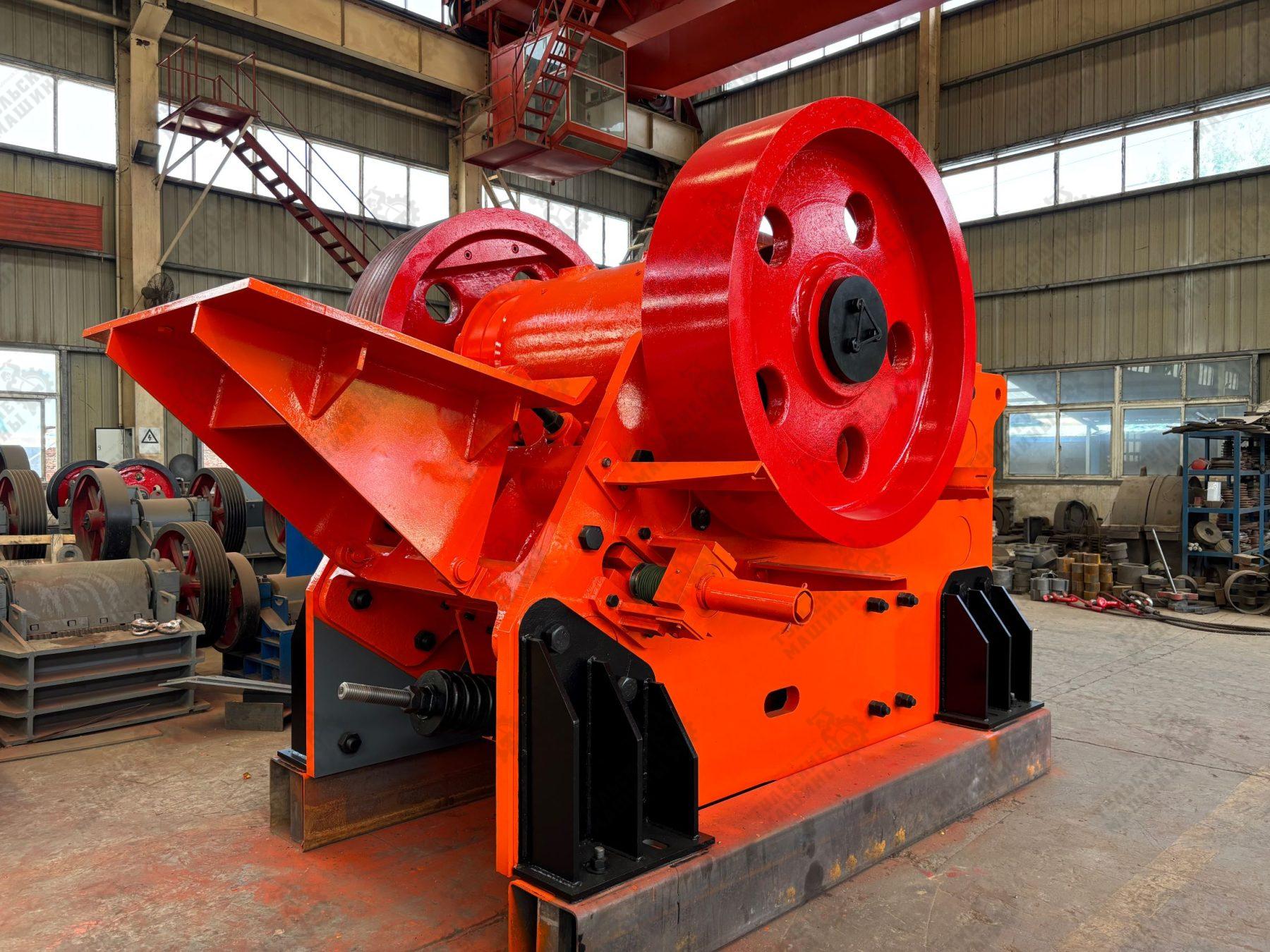 Щековая дробилка М-100