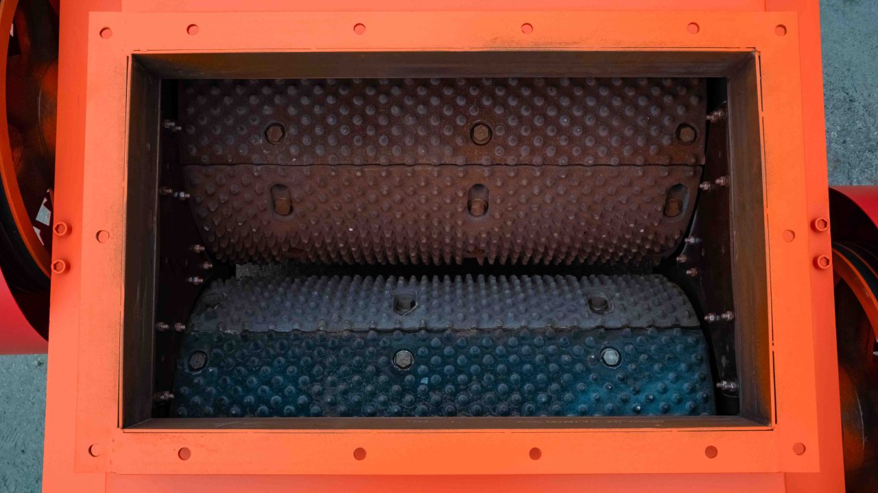 Валы валковой зубчатой дробилки